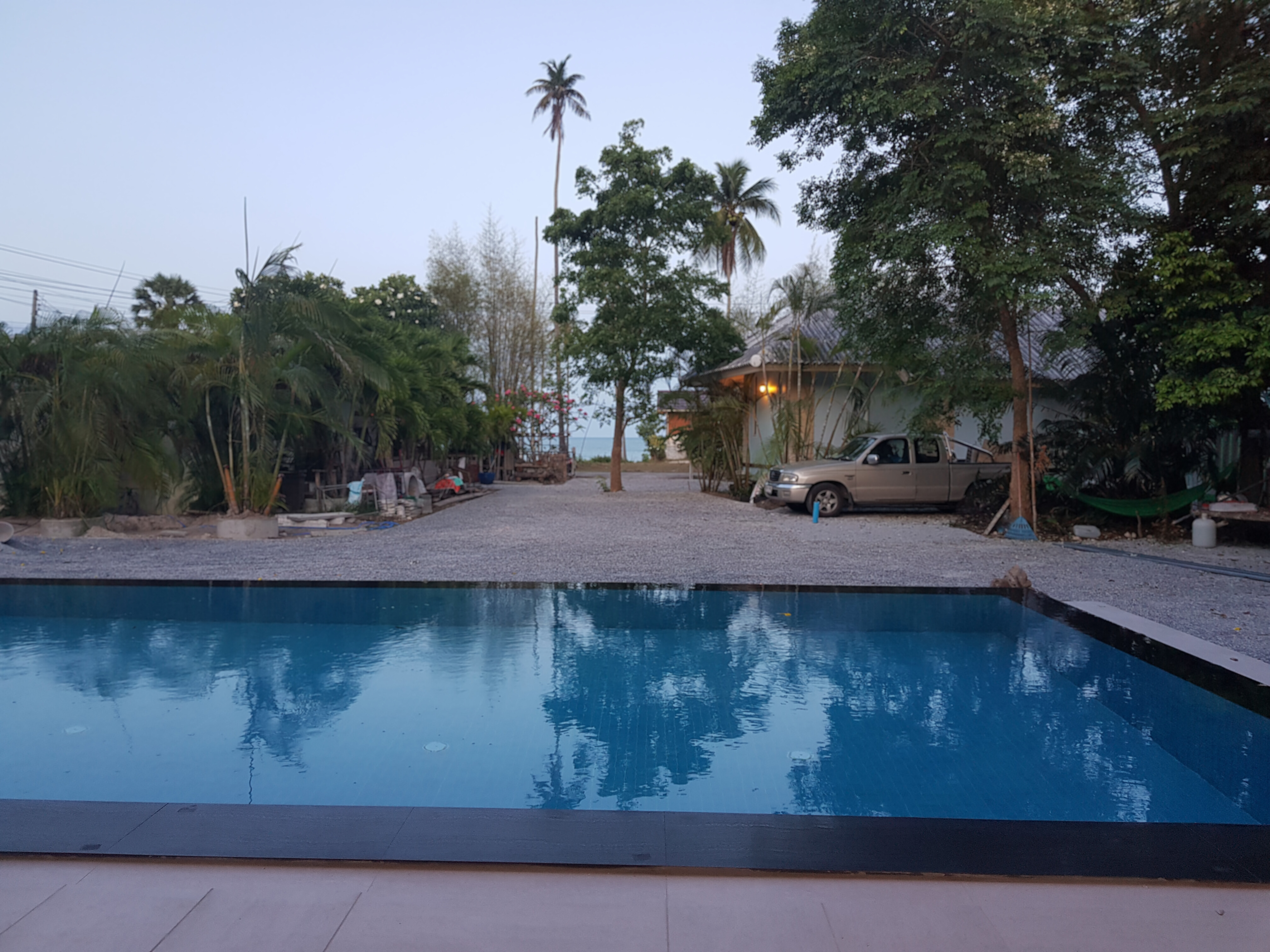 รีสอร์ทริมทะเล พร้อมสระน้ำ<br>หาดหน้าด่าน ขนอม ส่งมอบงาน