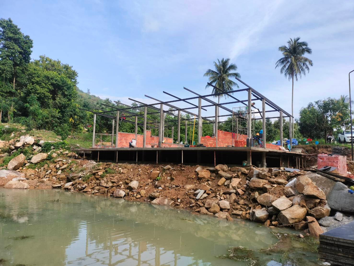 บ้านพักคนงานบนเขา  <br> ซ.น้ำตกเสม็ดชุน  ขนอม
