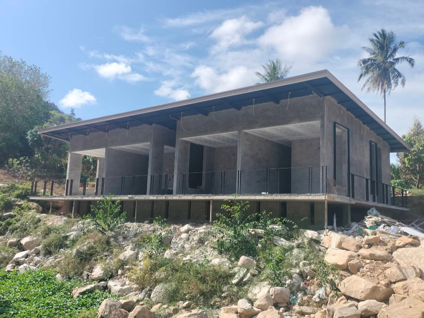 บ้านพักคนงานบนเขา  <br> ซ.น้ำตกเสม็ดชุน  ขนอม