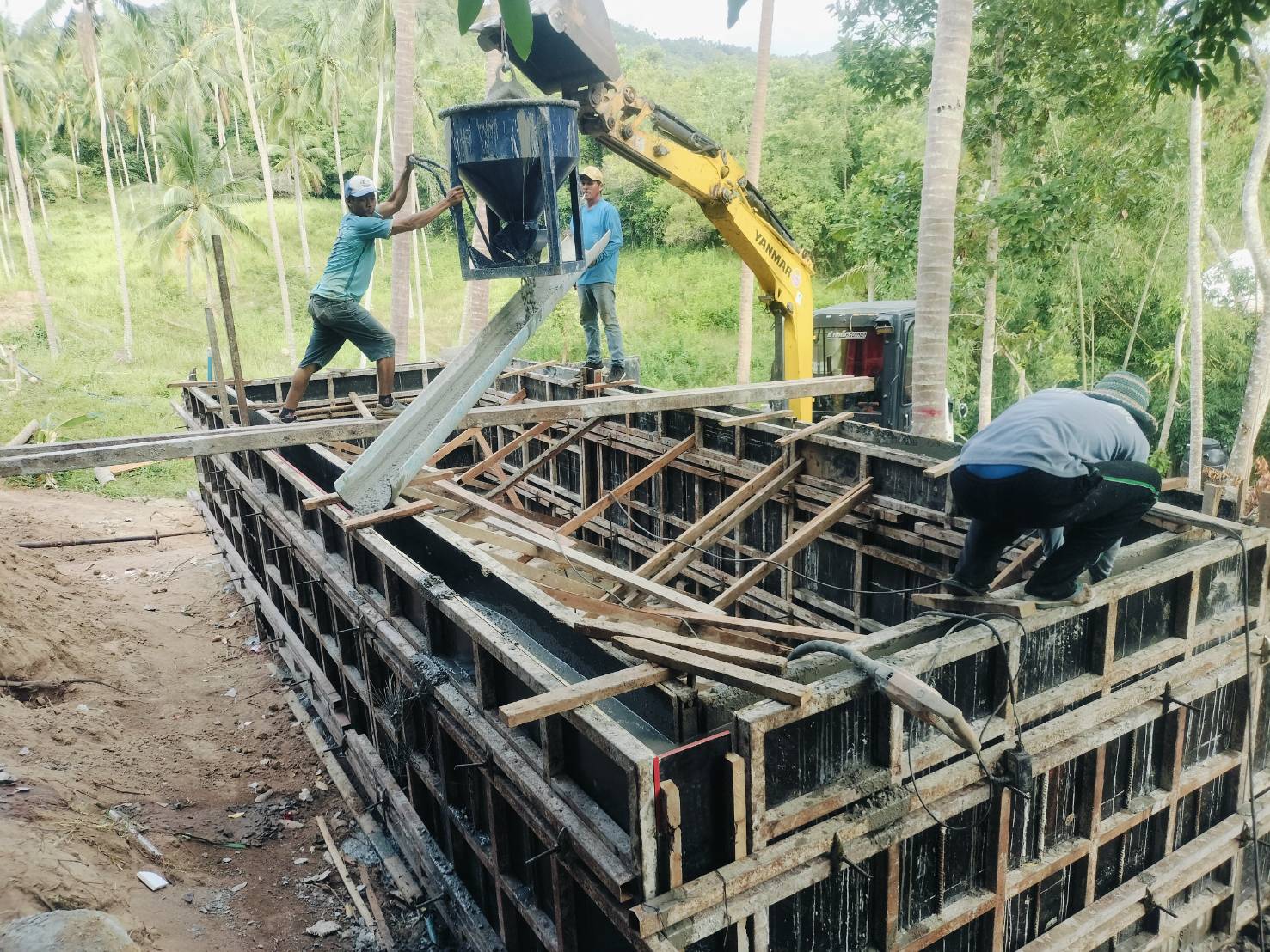 งานสระน้ำขนาด 2.90x8.00 m. สมุย